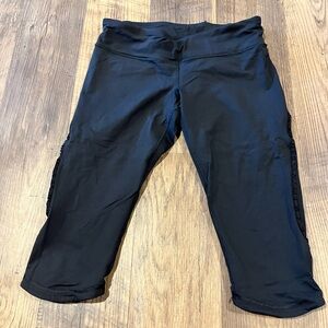 Lululemon Cropped Bottoms